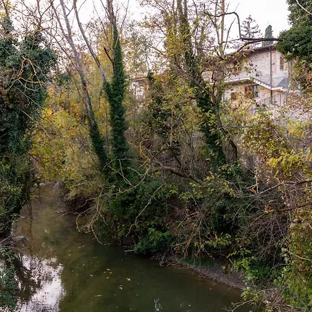 Appartement River House *